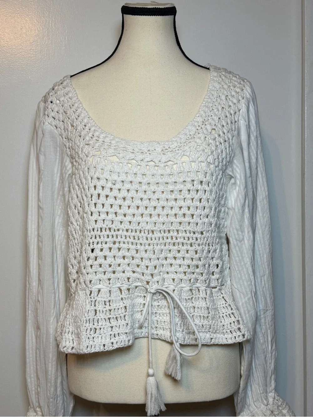 Free people Megan Crochet Cropped Top Ivory Knit Cut Out Back Long Sleeve New